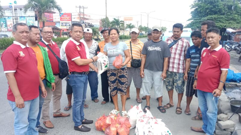 Jumat Barokah, Ketua Pewarta Berbagi Sembako Tanpa Pandang Suku, Ras dan Agama