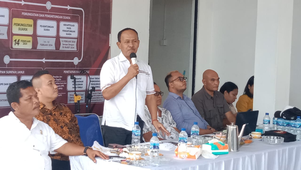 Bacaleg DPR-RI Kombes Pol (Purn) Dr Maruli Siahaan SH.MH Gelar Silaturahmi Dengan Tim Relawan Sembari Paparkan Misi dan Visi