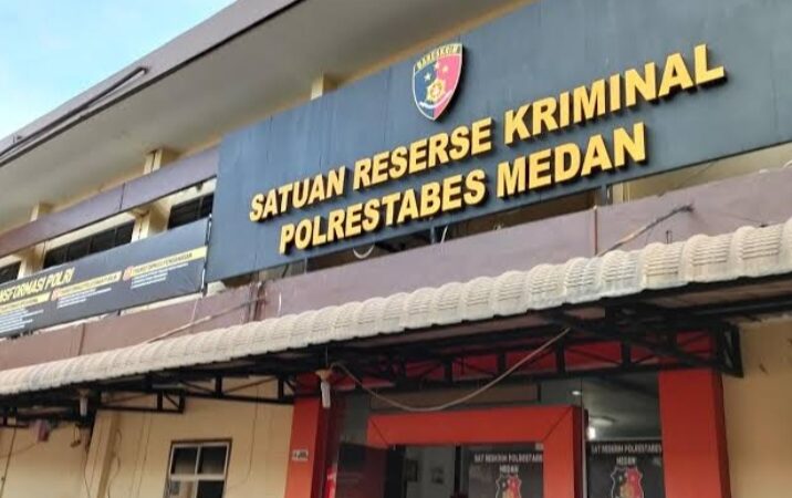 PH JS Surati Kapolrestabes Medan dan Serahkan Barang Bukti Tanda Terima 40 Juta