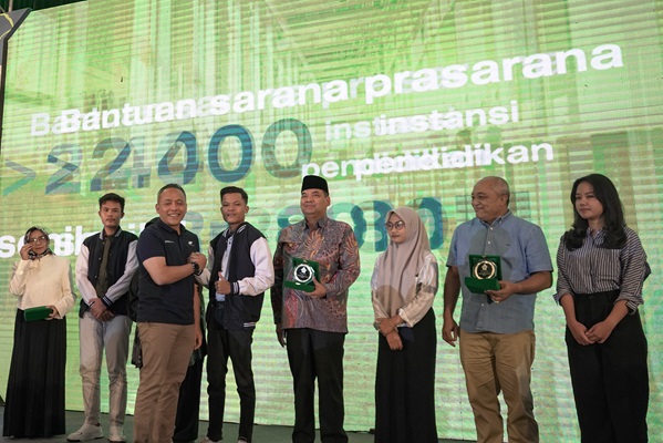 PTPN IV Meluncurkan PalmCo Scholarship, Mahasiswa Indonesia Tak Hanya Menerima Beasiswa, Tapi Juga Dapat Peluang Bekerja